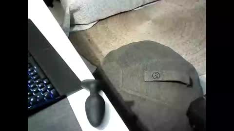 malebitch99999 online show from October 7, 2025, 6:21 am