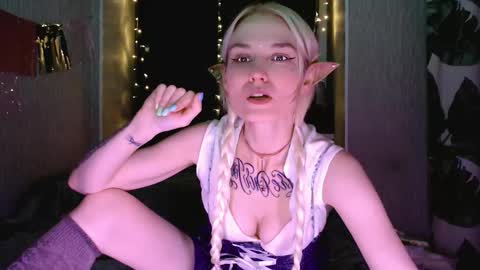 Mischelle online show from September 20, 2025, 8:32 pm