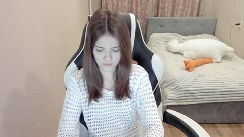 Malia online show from December 14, 2024, 12:44 am