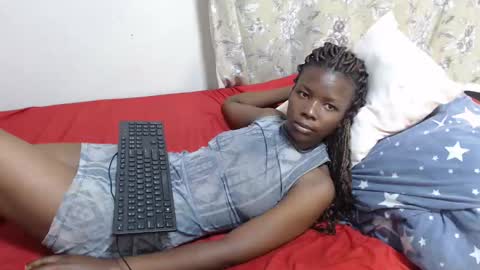 lati online show from December 16, 2025, 1:43 am