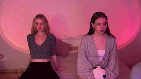 Snapshot of maliinka chatting on October 20, 2025, 7:14 pm Malinka online show from October 20, 2025, 7:14 pm