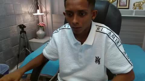 malik20_ online show from April 29, 2026, 2:21 pm