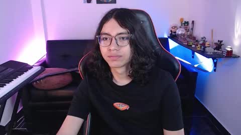 Snapshot of malik_harrison_ chatting on November 1, 2025, 3:25 pm Malik online show from November 1, 2025, 3:25 pm