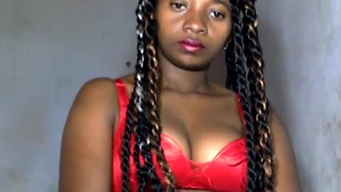 malinah01 online show from December 5, 2024, 12:11 pm