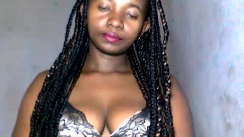 malinah01 online show from December 9, 2024, 10:32 am