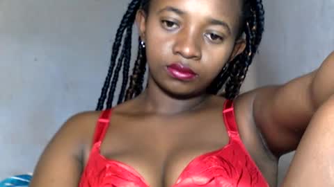 malinah01 online show from December 12, 2024, 11:18 am