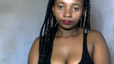 malinah01 online show from December 19, 2024, 9:40 am