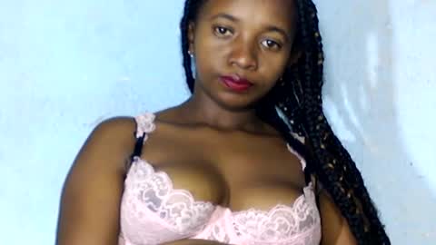 malinah01 online show from December 20, 2024, 6:45 pm