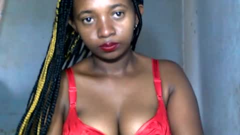 malinah01 online show from January 4, 2025, 4:23 am