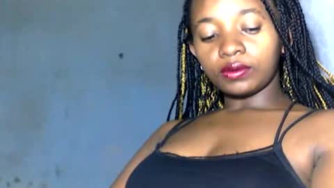 malinah01 online show from January 6, 2025, 3:51 pm