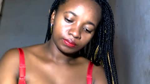 malinah01 online show from January 11, 2025, 12:50 pm