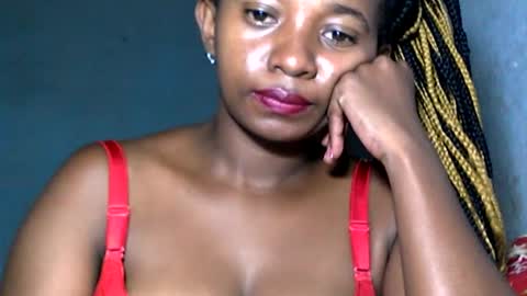 malinah01 online show from January 11, 2025, 5:18 pm