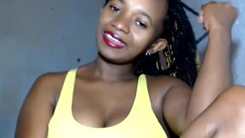 malinah01 online show from January 12, 2025, 6:28 am
