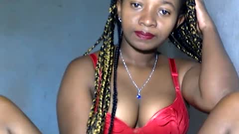 malinah01 online show from January 23, 2025, 4:19 am