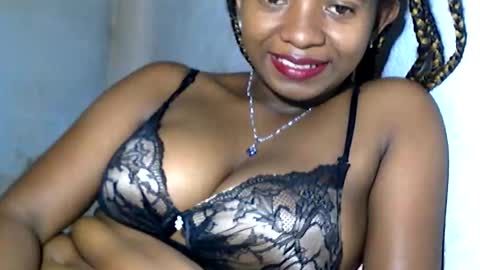 malinah01 online show from January 25, 2025, 2:14 pm