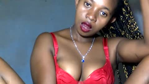 malinah01 online show from January 27, 2025, 10:38 am