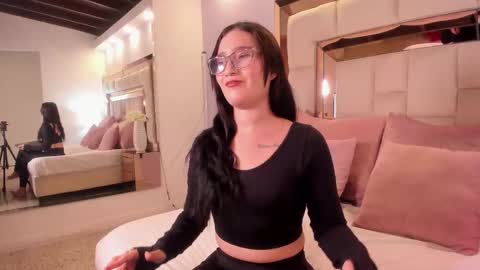 Malka Angels online show from October 1, 2025, 12:55 pm