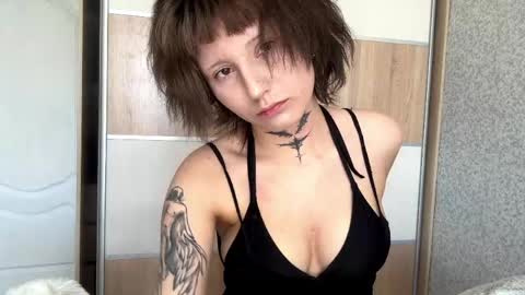 Snapshot of malliissa chatting on April 15, 2026, 9:05 am Eva online show from April 15, 2026, 9:05 am