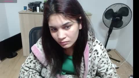 Snapshot of mallorymyers chatting on October 26, 2025, 6:58 pm mallorymyers online show from October 26, 2025, 6:58 pm