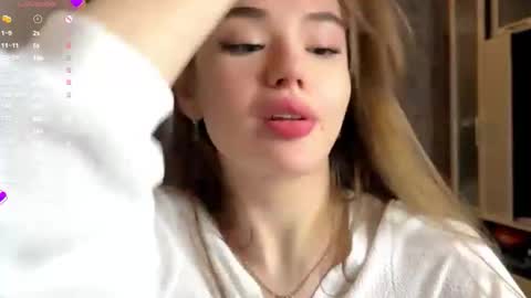 Jinny online show from April 27, 2026, 3:43 pm