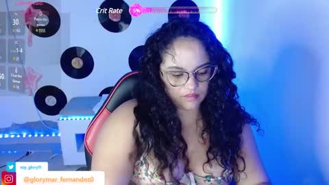 MI INSTAGRAM soy glory01 online show from February 17, 2025, 11:42 pm
