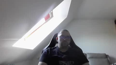 breton online show from July 4, 2026, 7:58 am