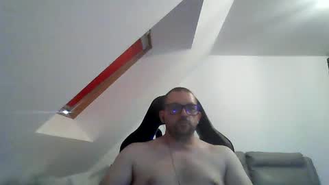 breton online show from July 5, 2026, 8:27 pm