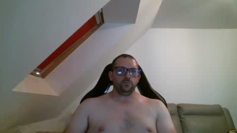 breton online show from July 7, 2026, 8:24 pm