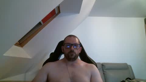 breton online show from August 4, 2026, 10:45 pm