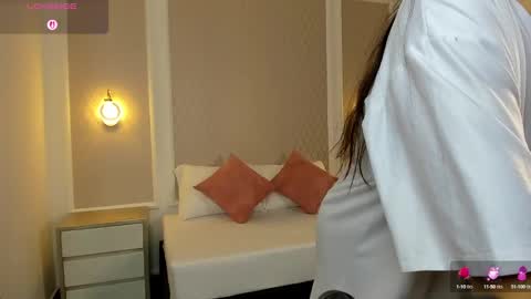 M A L U online show from September 12, 2025, 2:11 am