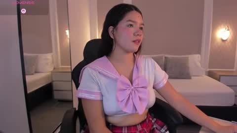 M A L U online show from October 25, 2025, 4:09 am