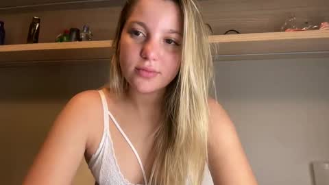 Snapshot of maluestanislau chatting on October 22, 2025, 10:31 pm maluestanislau online show from October 22, 2025, 10:31 pm