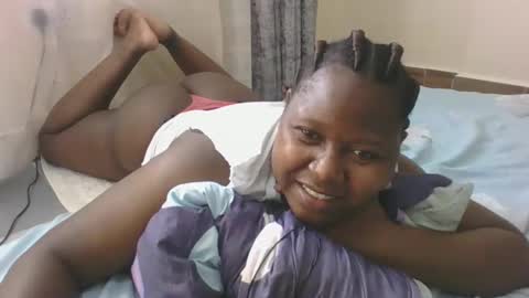 mamasita2023 online show from December 8, 2024, 7:26 am