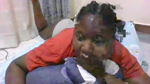mamasita2023 online show from December 15, 2024, 6:04 pm