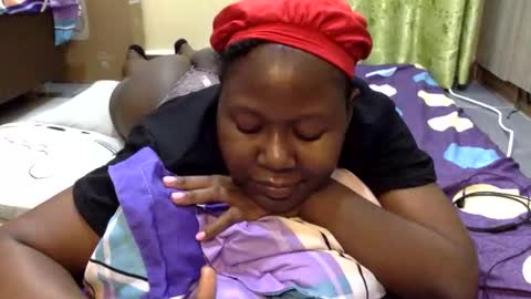 Snapshot of mamasita2023 chatting on October 2, 2025, 8:05 pm mamasita2023 online show from October 2, 2025, 8:05 pm