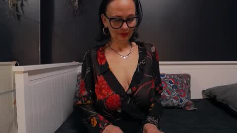 ioana love online show from March 22, 2026, 9:29 pm