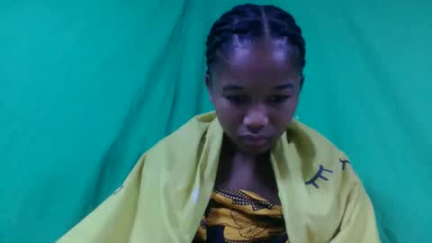 mamieriela online show from February 13, 2026, 12:34 pm