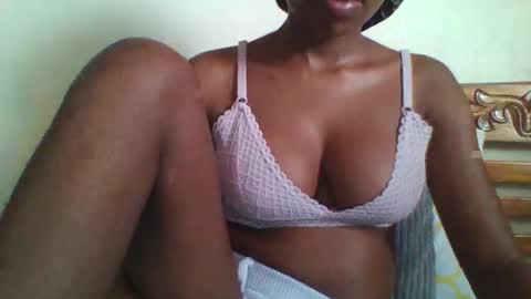 mammaplay online show from November 21, 2025, 6:12 am