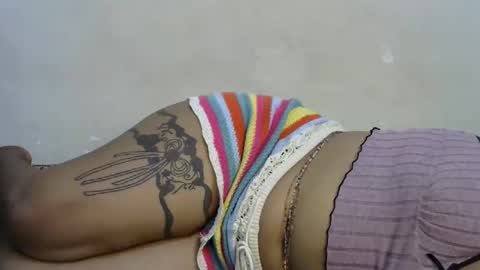 mamuuu_ online show from January 8, 2026, 5:59 pm