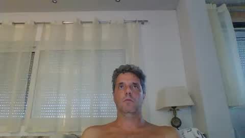 man211172 online show from September 9, 2025, 4:17 pm