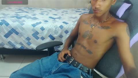 Snapshot of man_san11 chatting on December 27, 2024, 2:43 pm man_san11 online show from December 27, 2024, 2:43 pm