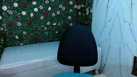 man_san11 online show from February 14, 2026, 2:25 pm