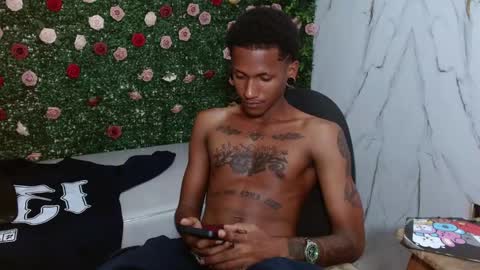 man_san11 online show from February 18, 2026, 3:41 pm