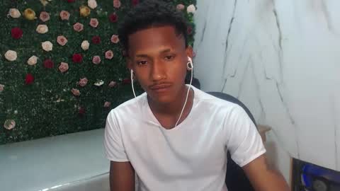 man_san11 online show from March 12, 2026, 4:02 pm