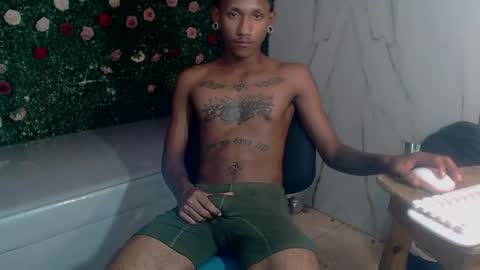 Snapshot of man_sant11 chatting on April 15, 2026, 7:58 pm man_sant11 online show from April 15, 2026, 7:58 pm
