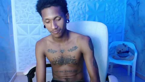 Snapshot of man_sant11 chatting on April 21, 2026, 5:17 pm man_sant11 online show from April 21, 2026, 5:17 pm