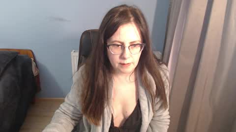 mandarinka28 online show from February 1, 2026, 8:13 am