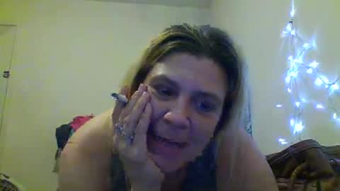 mindy22 online show from December 25, 2024, 11:53 pm
