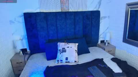 mandy_golden online show from September 9, 2025, 11:43 am