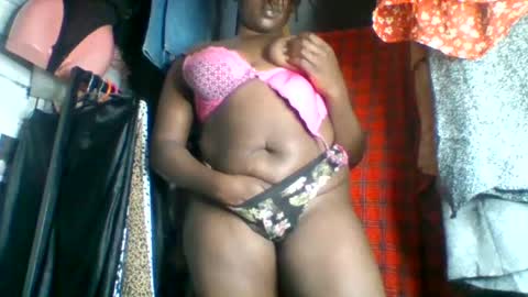 Missdarkchocolate online show from June 25, 2026, 11:48 am